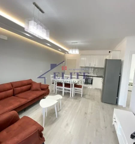 Tirane, jepet me qera apartament 2+1+Ballkon Kati 6, 105 m² 600 € (Fiori di Bosko)