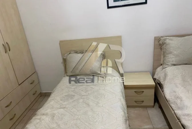 Tirane, jepet me qera apartament 1+1 Kati 2, 60 m² 400 € (Yzberisht)