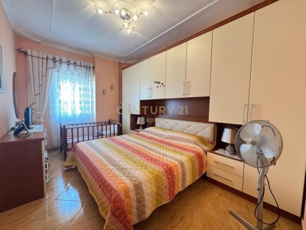 Tirane, jepet me qera apartament 2+1 Kati 4, 120 m² 450 € (Shkolla 17 Shkurti)