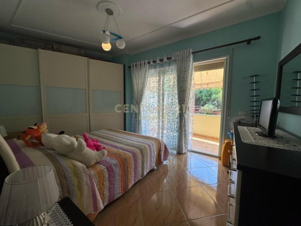 Tirane, jepet me qera apartament 2+1 Kati 4, 120 m² 450 € (Shkolla 17 Shkurti)