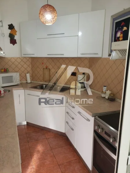 Tirane, jepet me qera apartament 2+1 Kati 9, 105 m² 650 € (Rruga Tish Daija)