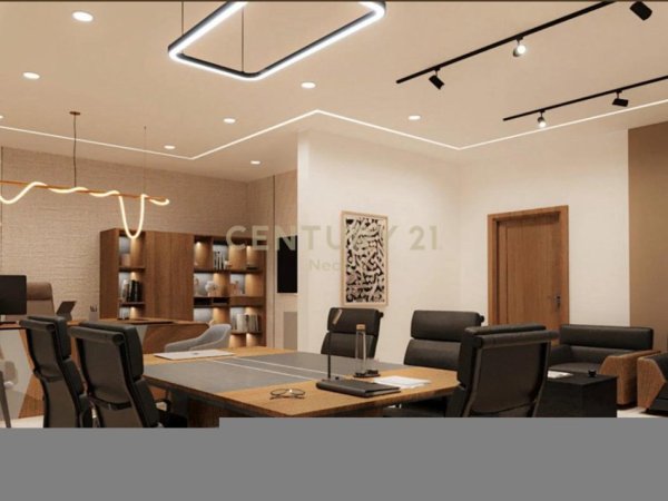Tirane, jepet me qera ambjent biznesi Kati 1, 110 m² 2.000 € (Blloku)