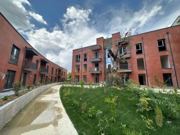 Tirane, shes apartament 2+1+BLK Kati 2, 107 m² 190.000 Euro (Rose Garden)