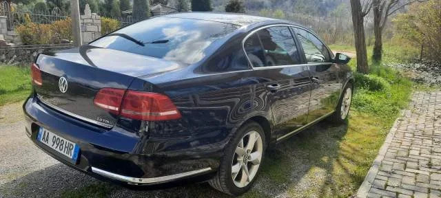 Korce, shes makine Volkswagen Passat 3cz Viti 2011,manual  euro 7500 euro.