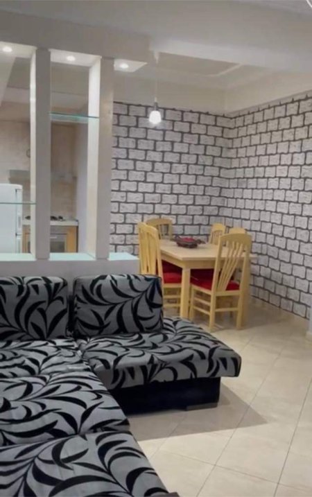 Tirane, jepet me qera apartament 2+1 Kati 5, 95 m² 570 Euro (Rruga e kavajes)