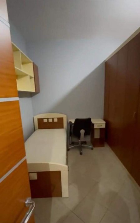 Tirane, jepet me qera apartament 2+1 Kati 5, 95 m² 570 Euro (siper palester Angel)