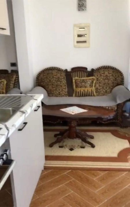 Tirane, jepet me qera apartament 1+1+BLK Kati 2, 60 m² 30.000 Leke (prane Hotel Palma)
