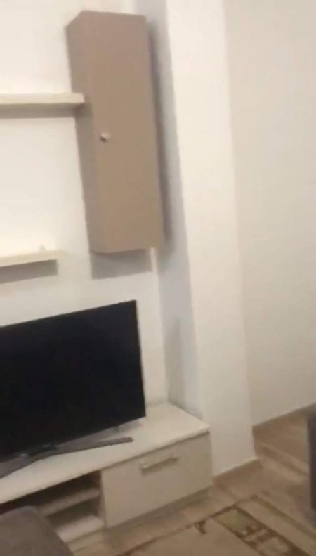 Tirane, jepet me qera shtepi 2+1 Kati 1, 82 m² 35.000 Leke (ne fund te rruges 5 Maji)
