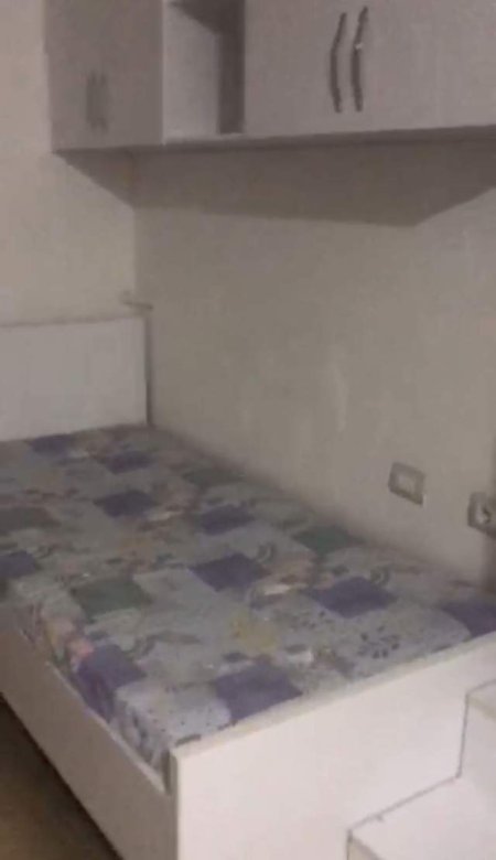 Tirane, jepet me qera shtepi 2+1 Kati 1, 82 m² 35.000 Leke (ne fund te rruges 5 Maji)