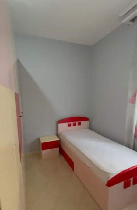 Tirane, jepet me qera apartament 2+1 Kati 5, 95 m² 570 Euro (Rruga e kavajes)