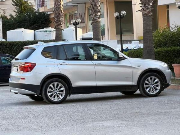 Tirane, shitet makine BMW X3 Viti 2013, 13 Euro