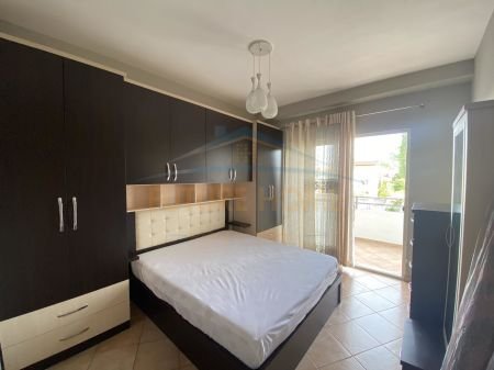 Tirane, jepet me qera apartament 1+1+BLK Kati 2, 62 m² 280 Euro