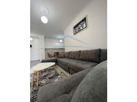 Tirane, jepet me qera apartament 2+1+BLK Kati 5, 102 m² 400 Euro