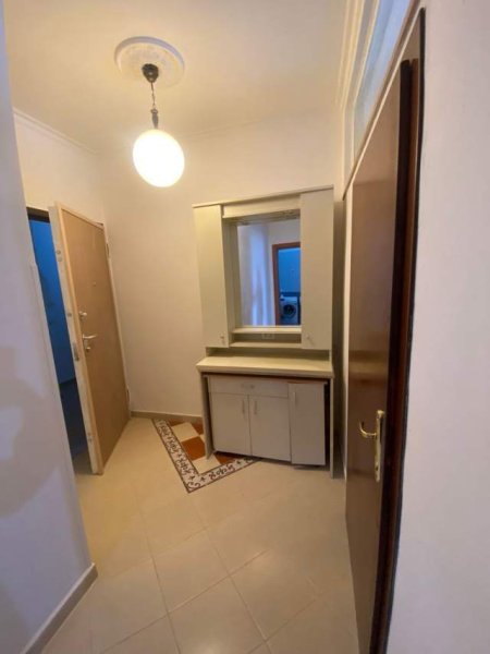Tirane, jepet me qera apartament 2+1+BLK Kati 2, 90 m² 30.000 Leke (Rruga e Bunkartit)