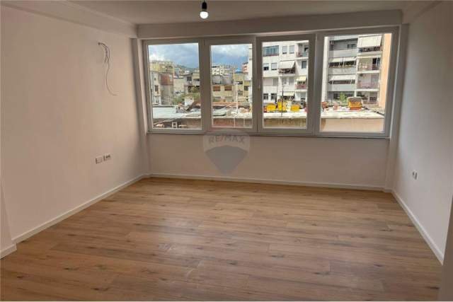 Tirane, shes apartament 2+1+BLK Kati 4, 77 m² 155.000 Euro (stadiumi dinamo)