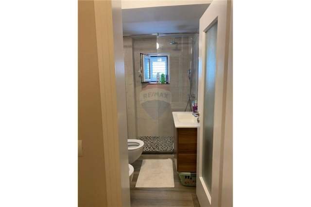 Tirane, jepet me qera apartament 2+1+A+BLK Kati 2, 1.000 Euro (Myslym Shyri)