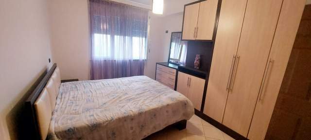 Tirane, jepet me qera apartament 2+1+BLK Kati 6, 94 m² 45.000 Leke (Aleksander Moisiu)