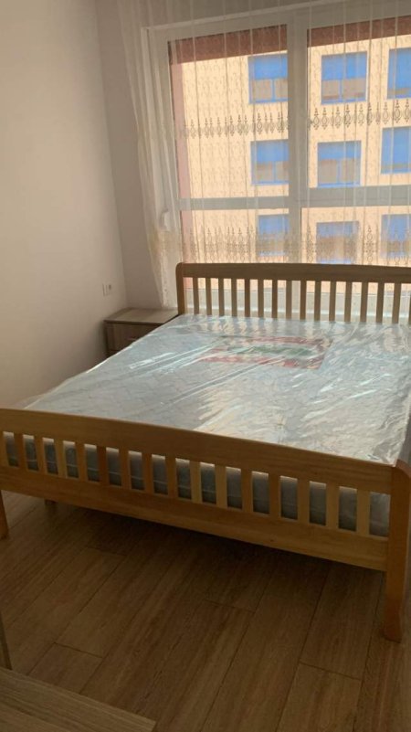 Tirane, jepet me qera apartament 1+1 Kati 7, 60 m² 300 Euro (Kompleksi Mangalem)