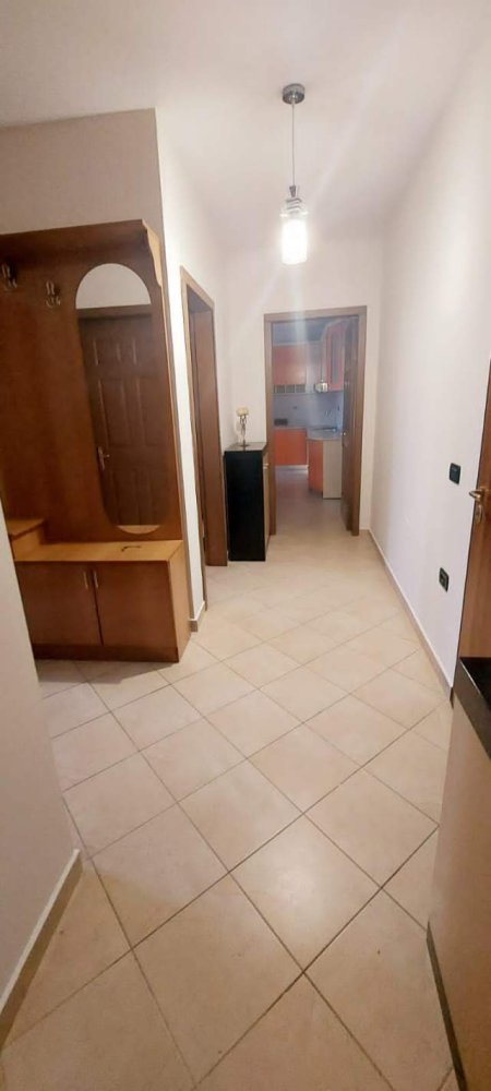 Tirane, jepet me qera apartament 2+1+BLK Kati 6, 94 m² 45.000 Leke (Aleksander Moisiu)