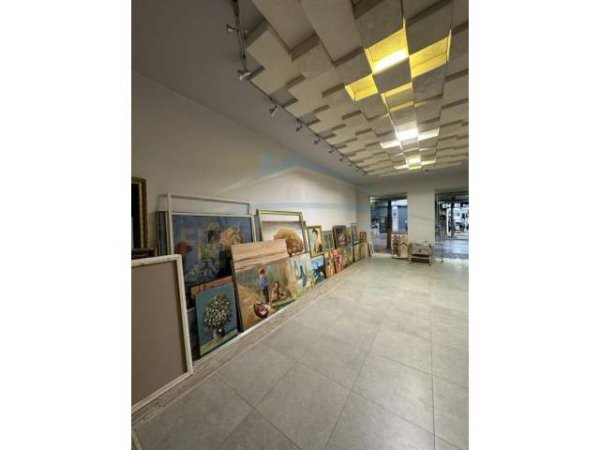Tirane, shitet dyqan Kati 0, 50 m² 360.000 Euro (HOXHA TAHSIM)