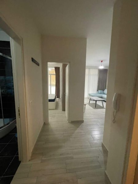 Tirane, jepet me qera apartament 100 m² 800 Euro (Komuna Eparisit Kika2)