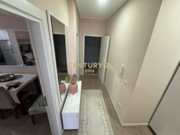 Tirane, jepet me qera apartament 1+1 Kati 2, 56 m² 620 € (Rruga Tefta Tashko)