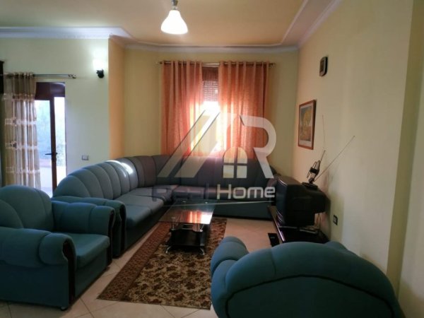 Tirane, jepet me qera Vile 3 Katshe Kati 4, 650 m² 3.000 € (Selite)
