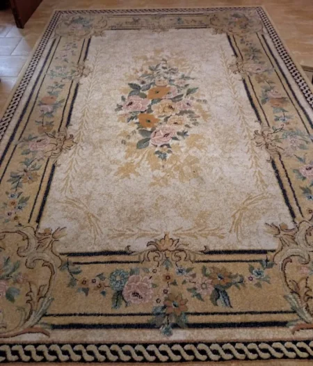 Elbasan, shes tapet 3m x 2m 80 €