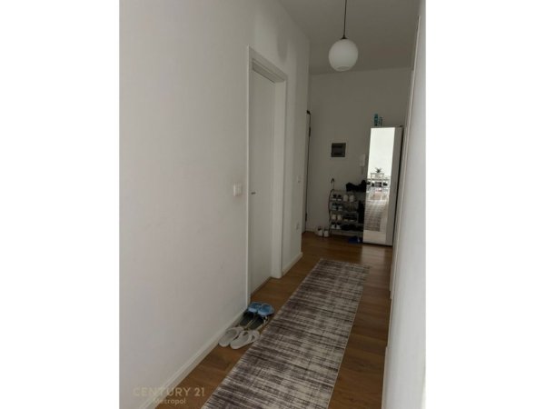 Tirane, jepet me qera apartament 2+1 Kati 3, 150 m² 750 € (Don Bosko)