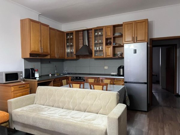 Tirane, shitet apartament 2+1+Ballkon Kati 3, 85 m² 85.000 € 