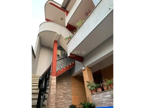 Tirane, shitet Vile 3 Katshe Kati 3, 112 m² 545.000 € (Siri Kodra)