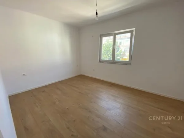 Tirane, shitet apartament 2+1+Aneks+Ballkon Kati 4, 70 m² 138.000 € (Don Bosko)