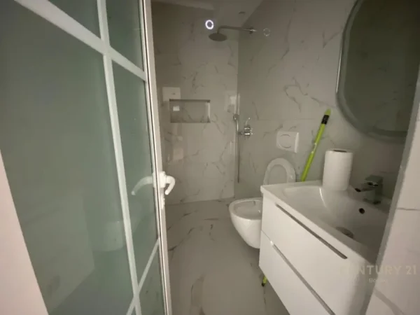 Tirane, shitet apartament 2+1+Aneks+Ballkon Kati 4, 70 m² 138.000 € (Don Bosko)