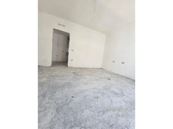 Durres, shitet apartament 2+1+Aneks+Ballkon Kati 6, 89 m² 117.900 € (Golem ,Residenca Liburna)