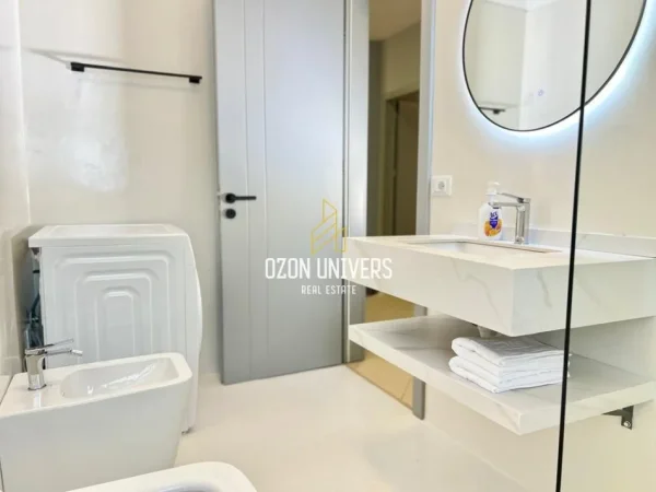 Tirane, jepet me qera apartament 2+1 Kati 7, 100 m² 600 € (Astir)