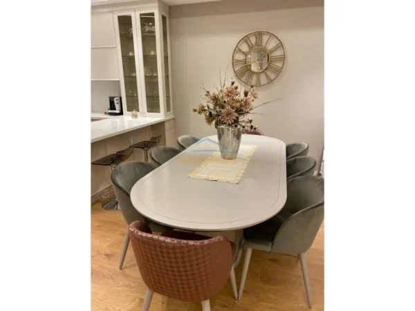 Tirane, shitet apartament 3+1+Ballkon Kati 3, 181 m² 385.000 € 