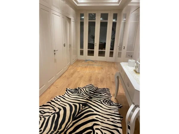 Tirane, shitet apartament 3+1+Ballkon Kati 3, 181 m² 385.000 € 