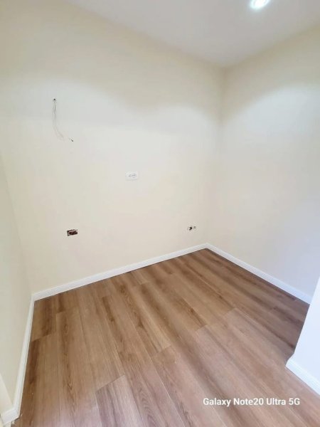 Kavaje, shitet apartament 1+1+Aneks+Ballkon Kati 1, 50 m² 1 € (Kavaje,Shetitorja" Kavaljon")