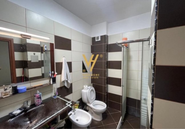 Tirane, jepet me qera apartament 1+1+Ballkon Kati 0, 70 m² 450 € (KOPSHTI BOTANIK)