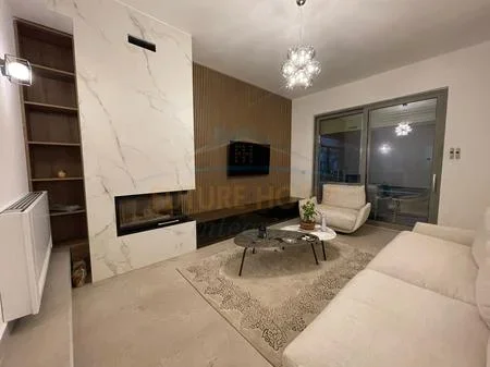 Tirane, jepet me qera Vile , 380 m² 2.500 € 