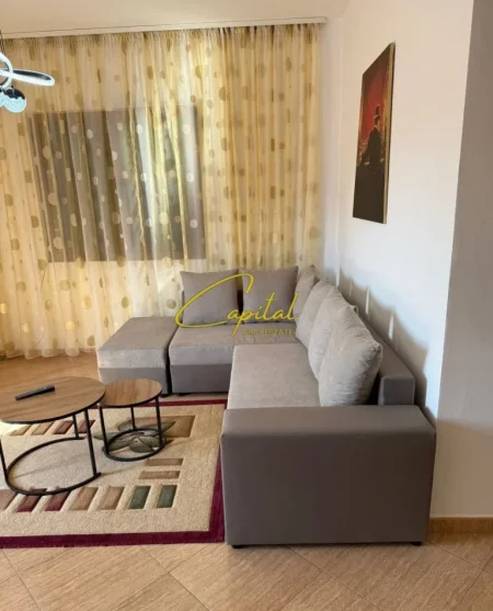 Tirane, jepet me qera apartament 3+1 Kati 4, 143 m² 500 € (RRUGA SIRI KODRA)