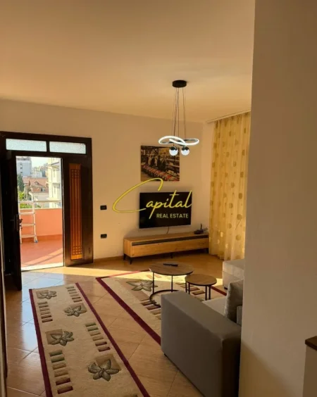Tirane, jepet me qera apartament 3+1 Kati 4, 143 m² 500 € (RRUGA SIRI KODRA)