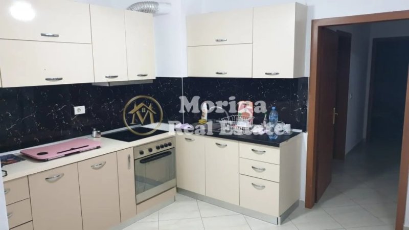 Tirane, jepet me qera apartament 2+1 Kati 1, 85 m² 450 € (Fresku)
