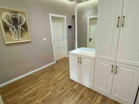 Tirane, shitet apartament 1+1 Kati 5, 102 m² 22.700.000 € 