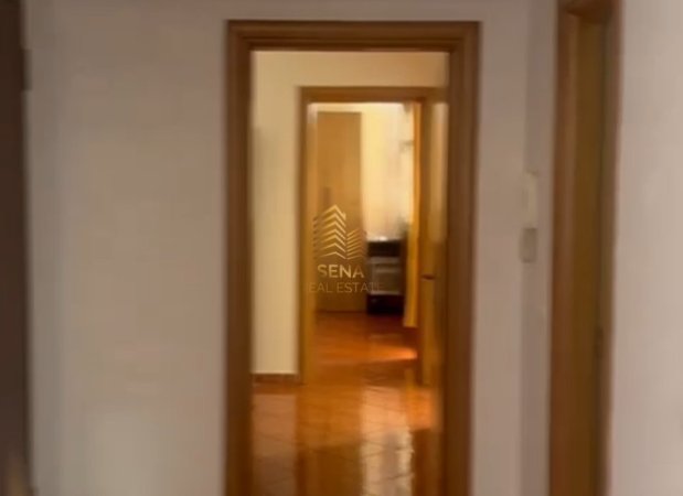 Tirane, jepet me qera apartament 2+1+Ballkon Kati 4, 92 m² 400 € (Rruga Allaman Dervishi)