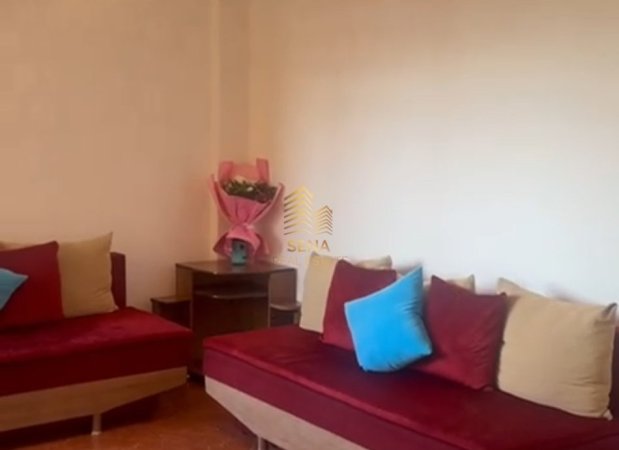 Tirane, jepet me qera apartament 2+1+Ballkon Kati 4, 92 m² 400 € (Rruga Allaman Dervishi)