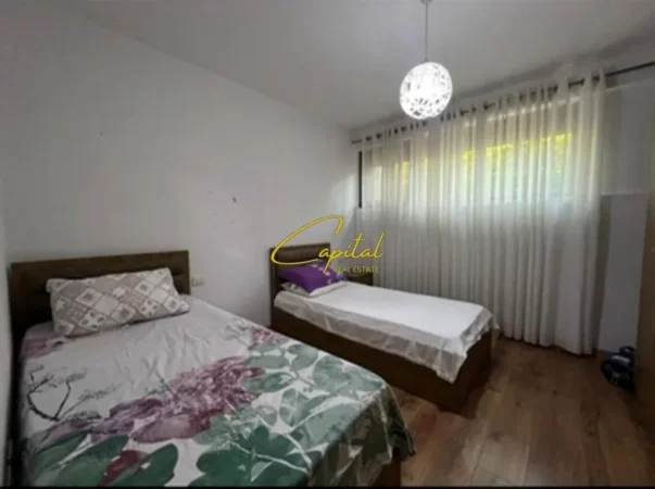 Tirane, jepet me qera apartament 2+1 Kati 2, 94 m² 750€ (KOPSHTI BOTANIK)