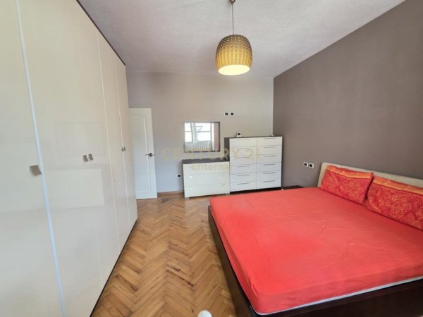 Tirane, shitet apartament 2+1+Ballkon Kati 5, 75 m² 250.000 € 