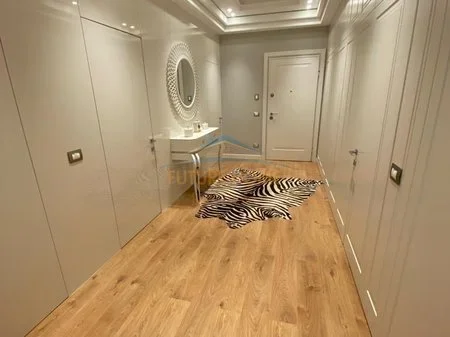 Tirane, shitet apartament 3+1 Kati 3, 181 m² 38.500.000 € 