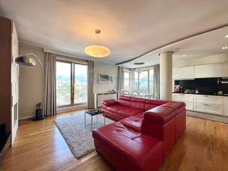 Tirane, jepet me qera apartament 2+1 Kati 7, 123 m² 1.600 € 